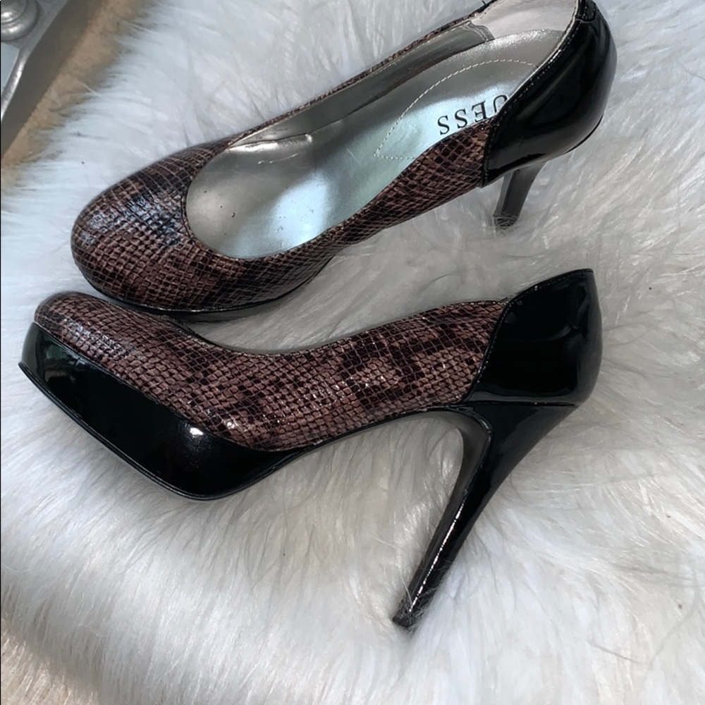 Guess Python Inspired High Heels Sz 7 - image 2